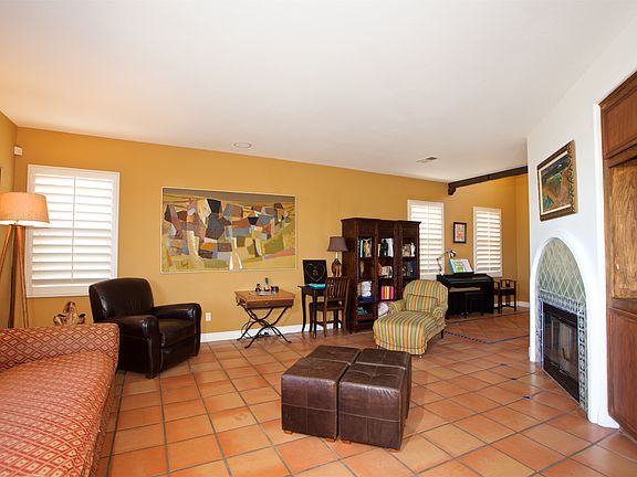 2nd image of 624 Vista Santa Rosalia