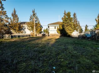 10217 Holly Ln SW, Lakewood, WA 98499