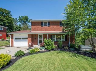 136 Pinewood Dr, Bridgeville, PA 15017
