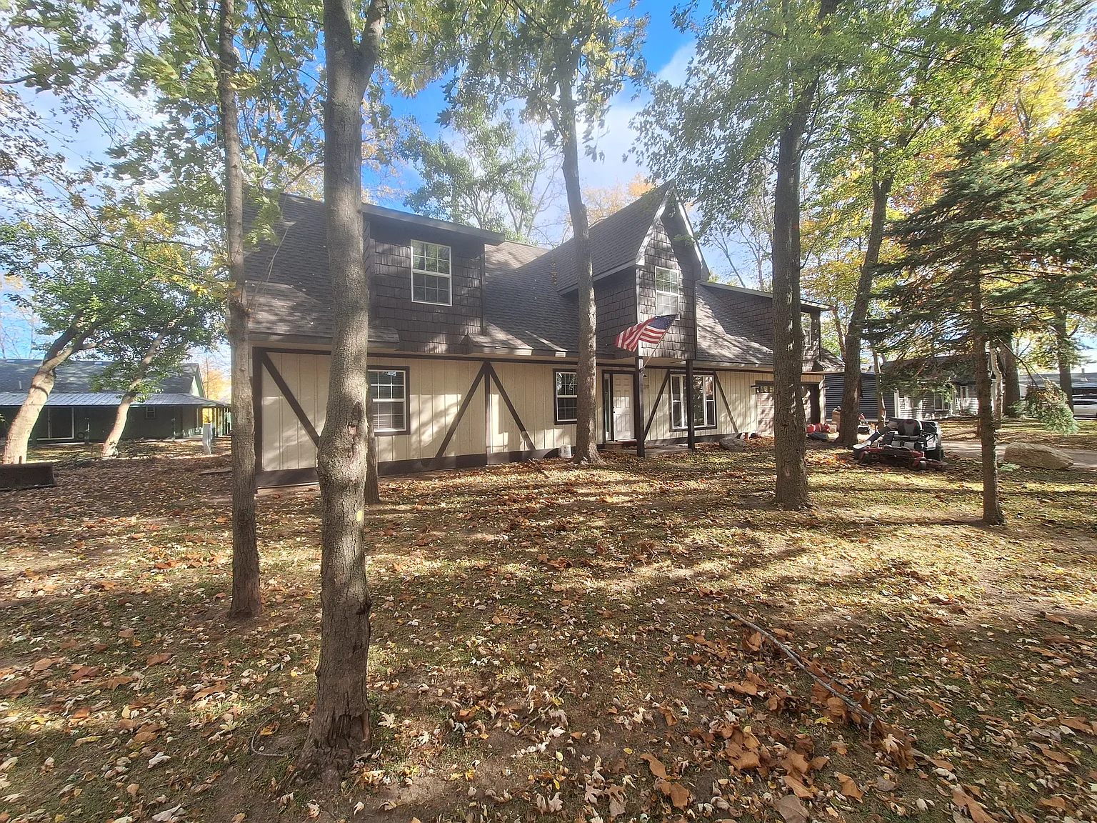 4 bed, 2400 sqft, $2,500 — Photo 1