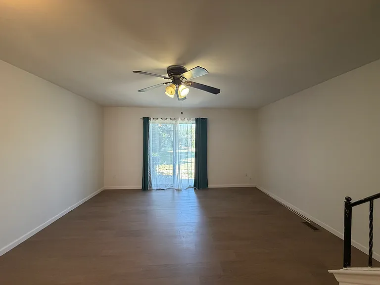 4446 Fifteen Mile Rd — Photo 16