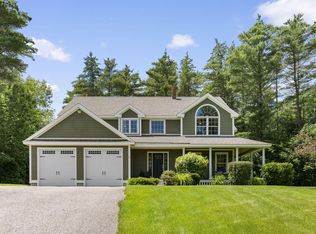 6 Fox Hall Rd, Falmouth, ME 04105