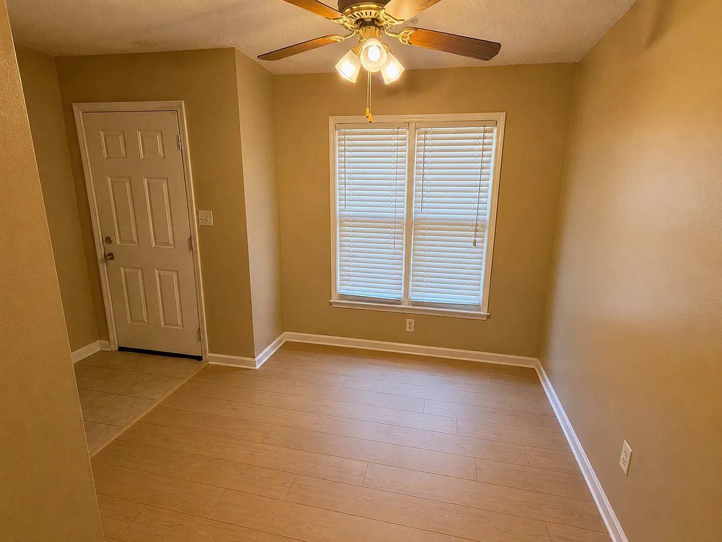 1220 Oakplace Drive Southwest - A — Photo 3