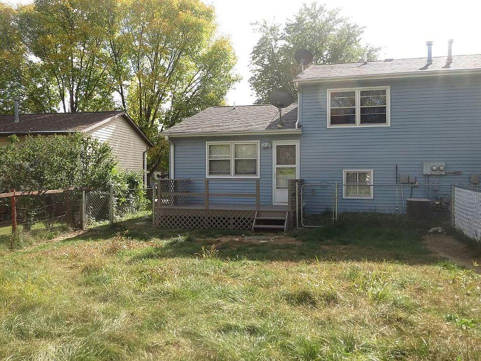 2nd image of 450 Heritage Pl