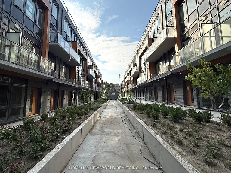 69 Curlew Dr #110 — Photo 1