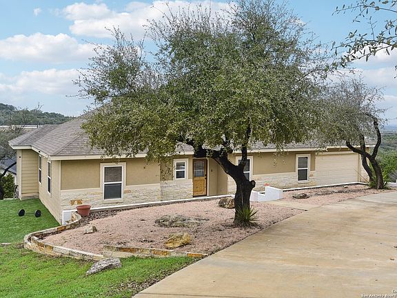 4th image of 1405 YAUPON DR