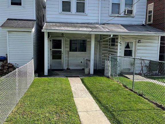 3rd image of 555 E Union St