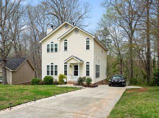 8715 Mornington Dr, Charlotte, NC 28227