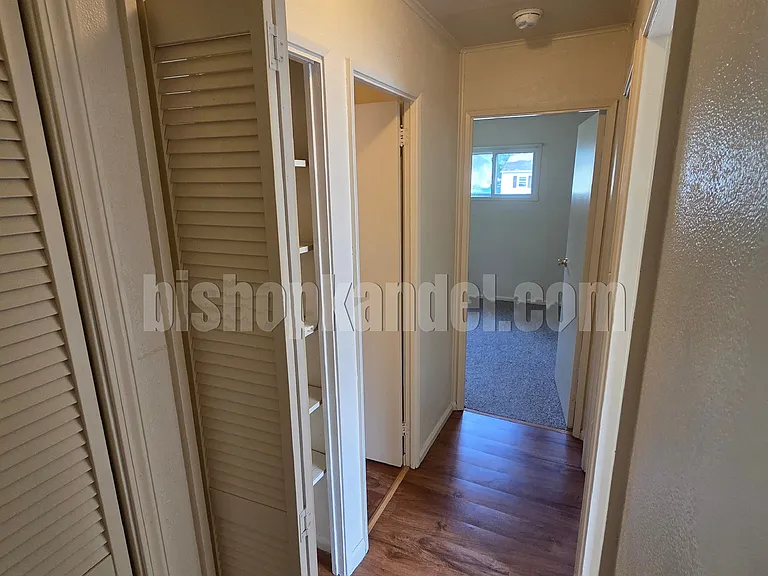 1217 Parkside Pl — Photo 6