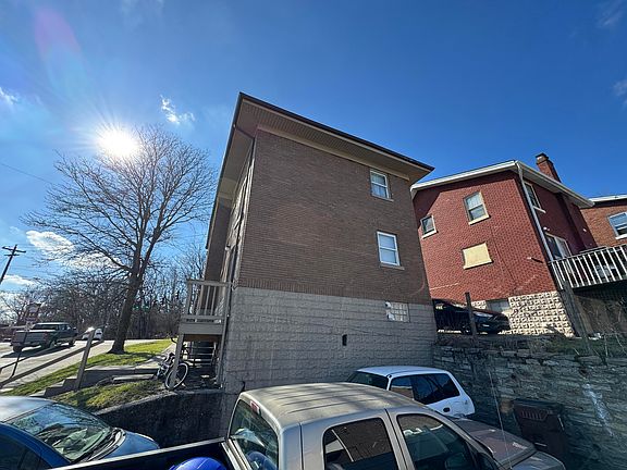 3rd image of 2716 James Ave