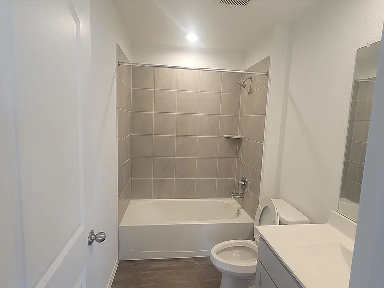 5108 Marcasca Dr — Photo 24