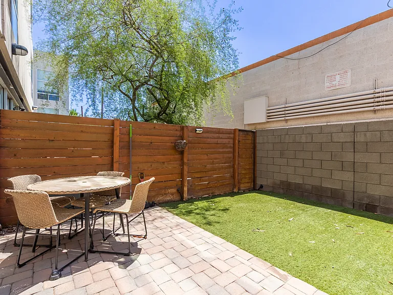 727 E Portland St #3 — Photo 35