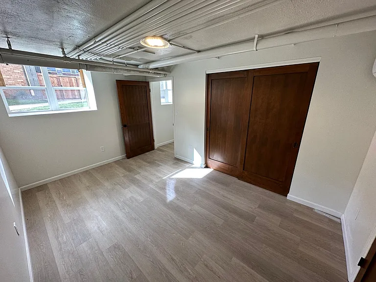 Bedroom - large closet! Lots of windows!