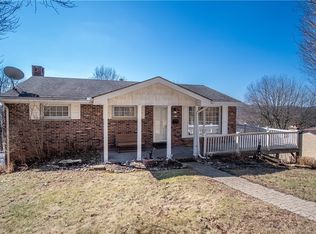 353 Madison Ave, Leechburg, PA 15656