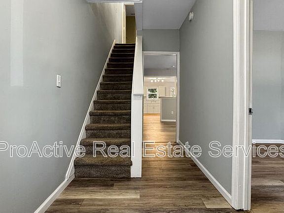 3rd image of 1913 Prentis Ave #B