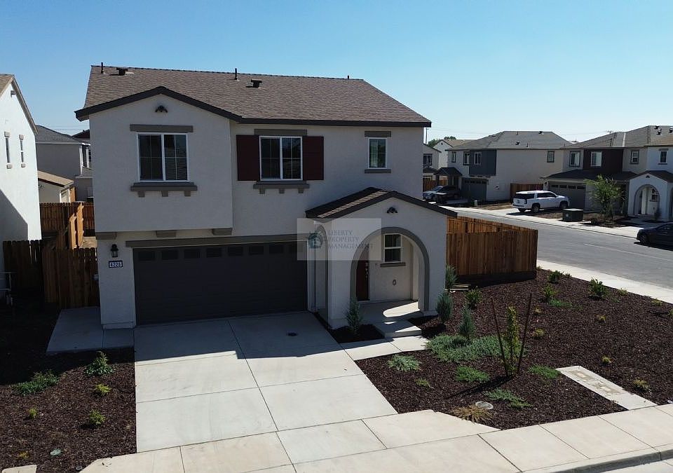 1st image of 4226 Sierra St
