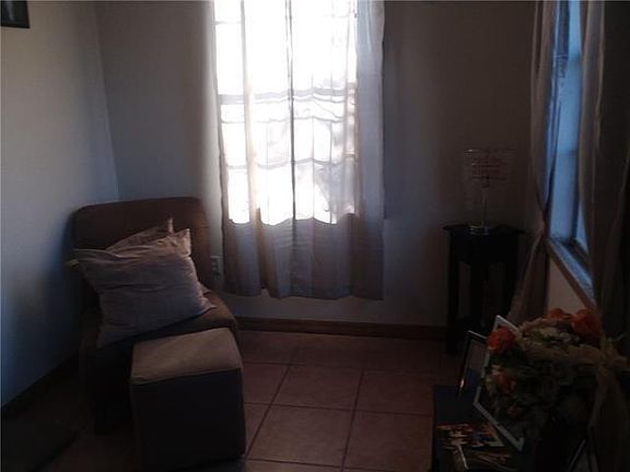 5th image of 2617 Hamilton St