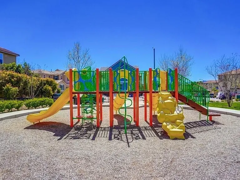 22057 Barrington Way — Photo 52