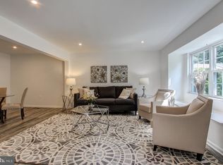 14048 Fallbrook Ln, Woodbridge, VA 22193