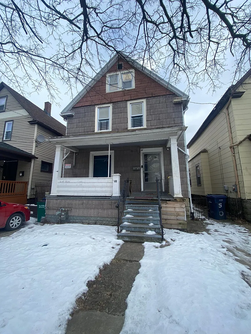 85 Eller Ave photo 1