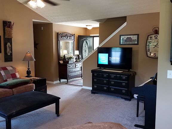 5th image of 208 Millstead Dr