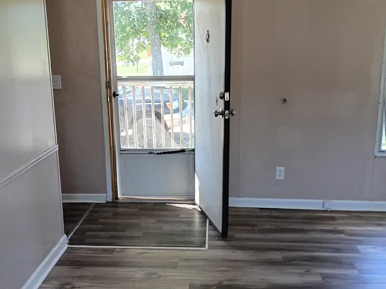 710B S Walnut St — Photo 18