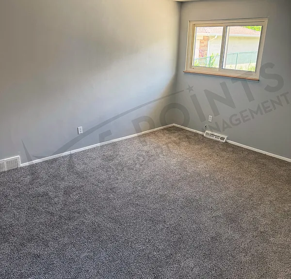 927 E 216th St #1 — Photo 18