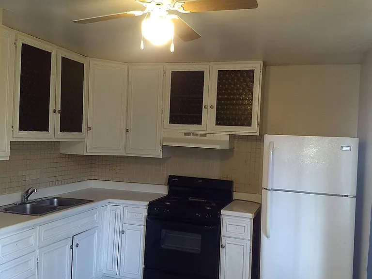 1829 McKool Ave — Photo 5