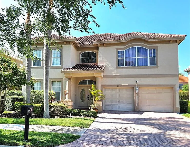 2307 Messenger Cir — Photo 1