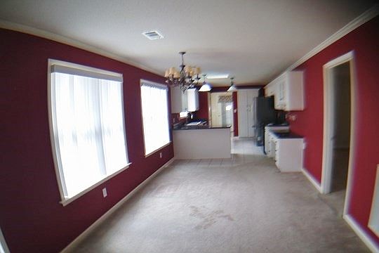 5th image of 104 Williamstown Dr