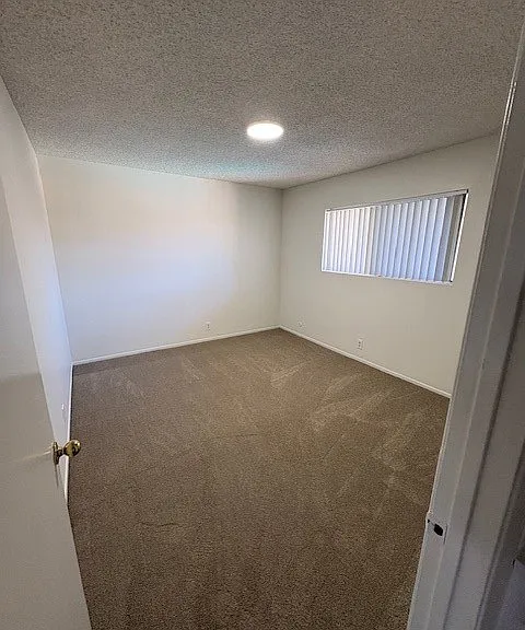 718 W Center St — Photo 12