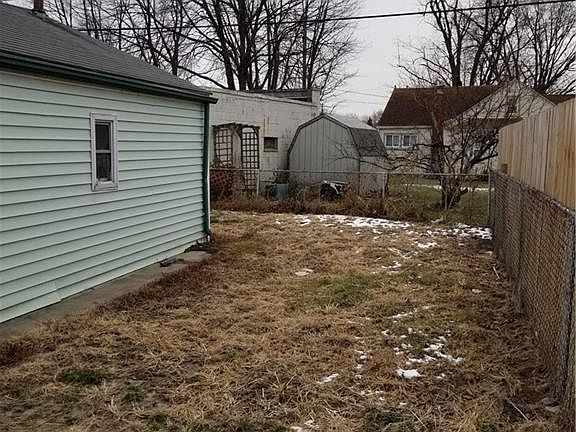 3rd image of 2008 Blandin St