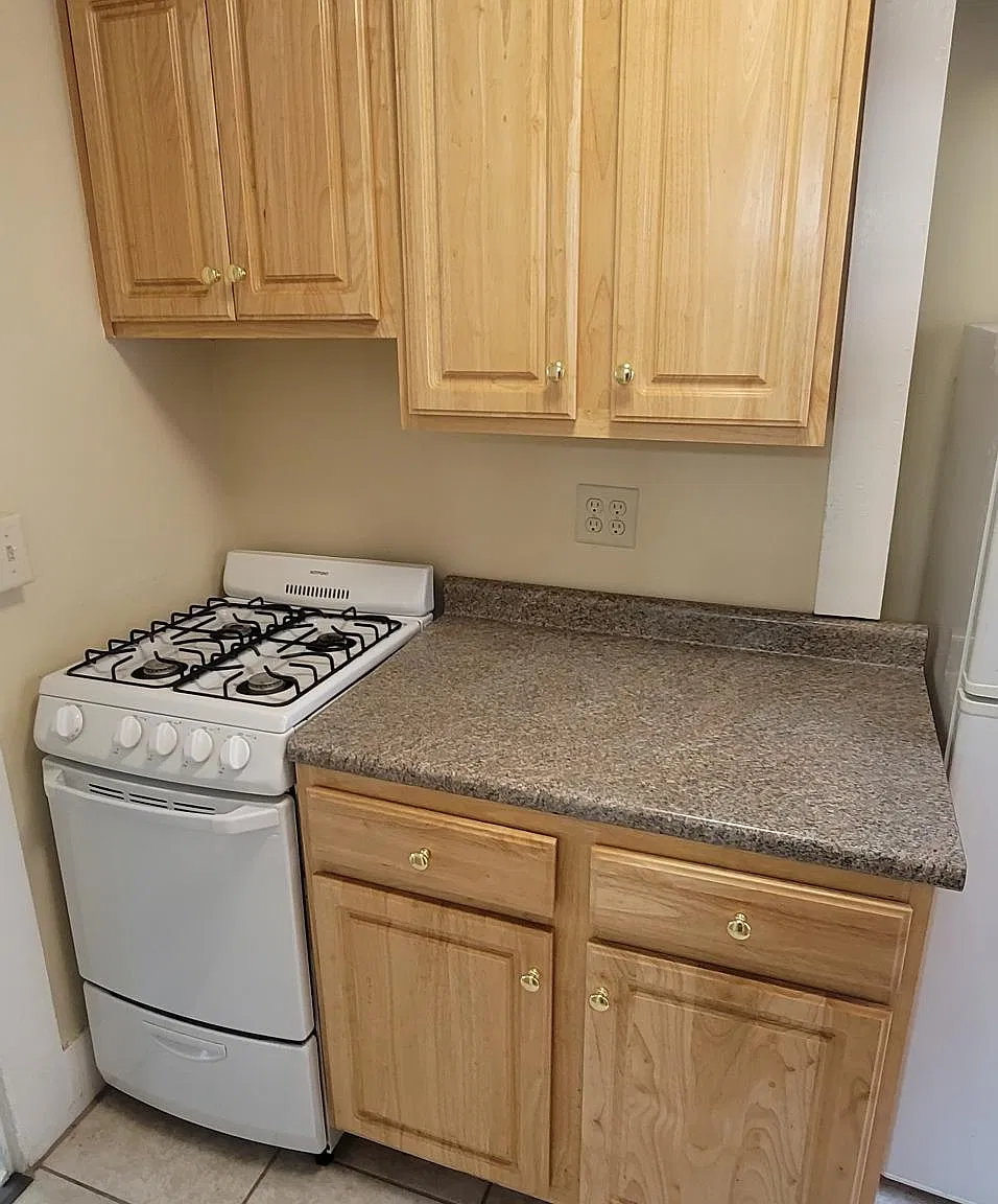 1 bed, $1,325 — Photo 2