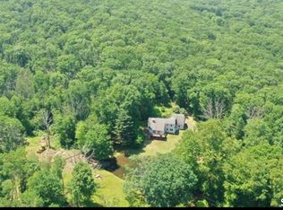 11 Old Stage Coach Road, Haddam, CT 06441