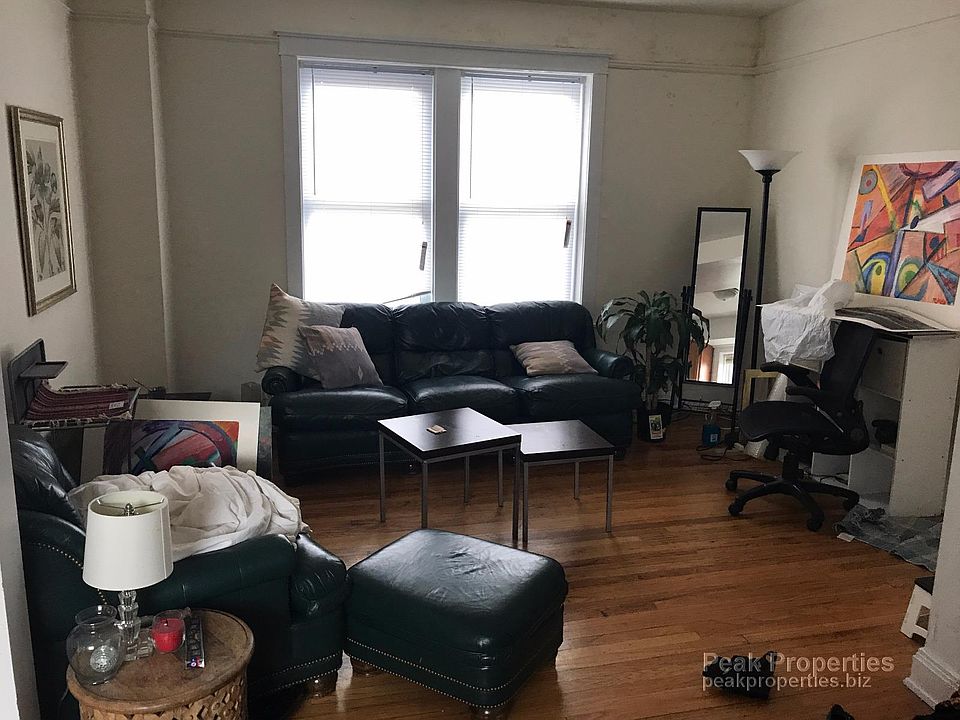 1st image of 1507 N Hoyne Ave APT 3W