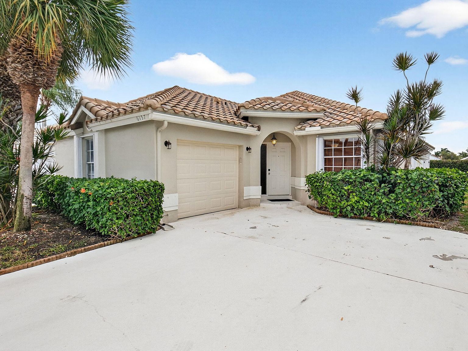 6157 Bay Isles Drive