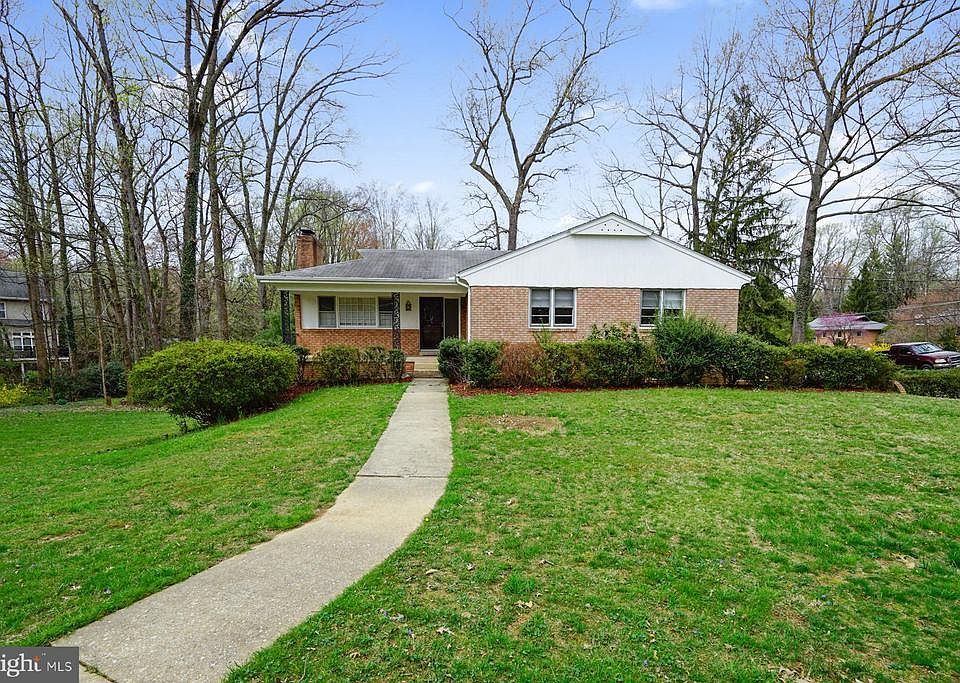 2nd image of 2925 Beau Ln