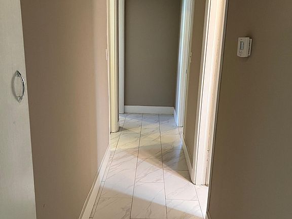 4th image of 4315 Sunshine Dr