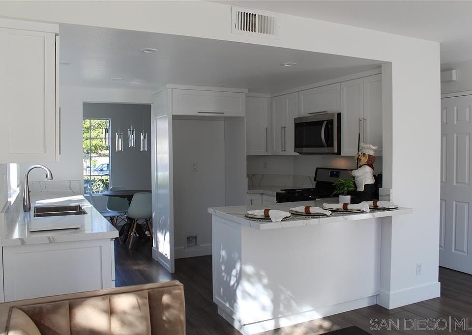 1st image of 1469 Manzana Way