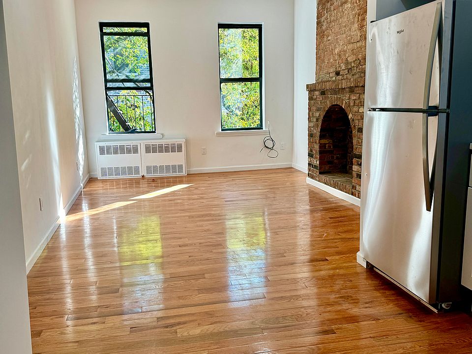 1st image of 144 W 10th St APT 19