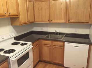 312 Tappan St APT 5, Brookline, MA 02445