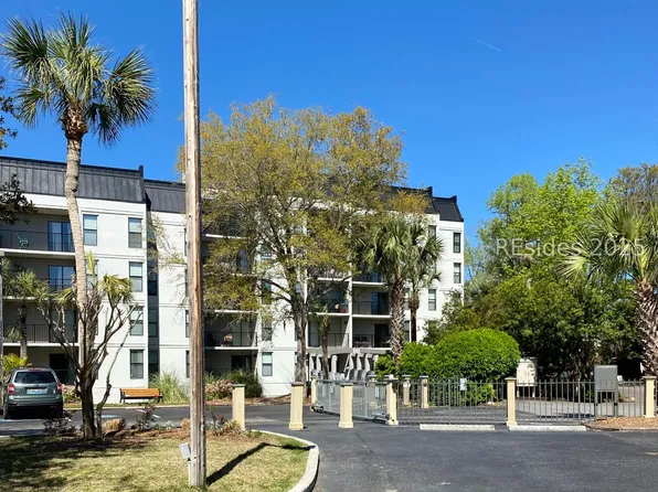 34 Forest Beach Dr APT D-19, Hilton Head Island, SC 29928