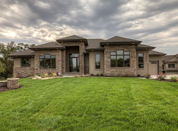2nd image of 20757 Nancy Cir