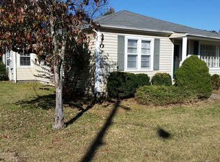 718 E Madison St, Pulaski, TN 38478