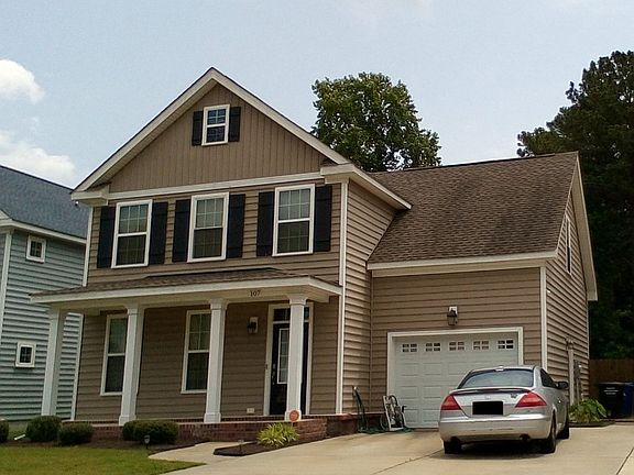 3rd image of 107 Bedford Pl