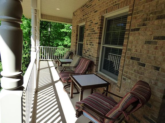 5th image of 40 Kingsbridge Ln