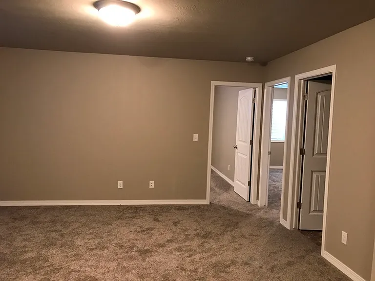 959 Preston Dr — Photo 8