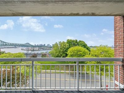 50 Boatswains Way APT 302, Chelsea, MA, 02150