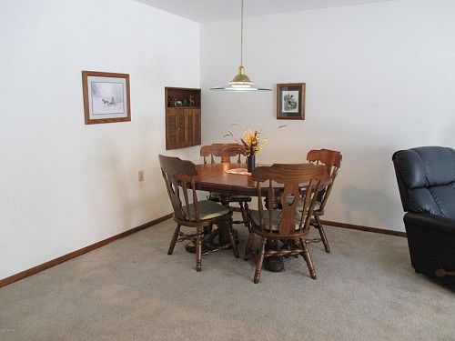 2nd image of 4841 Meadowview Ct