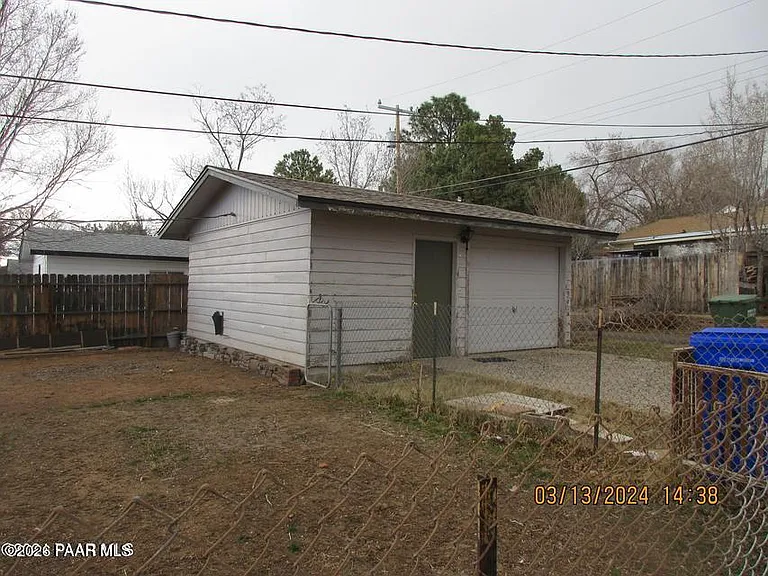 1205 Stetson Rd — Photo 10
